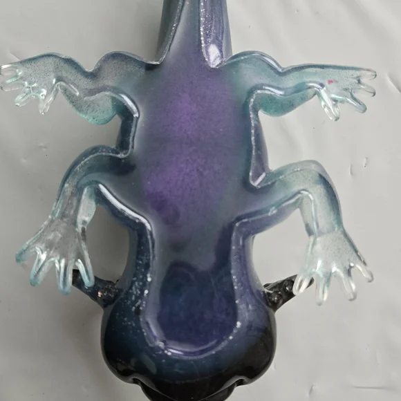 Metallic Gray Axolotl Aquarium Ornament - Decorative Fish Tank Accent - Picture 5 of 5